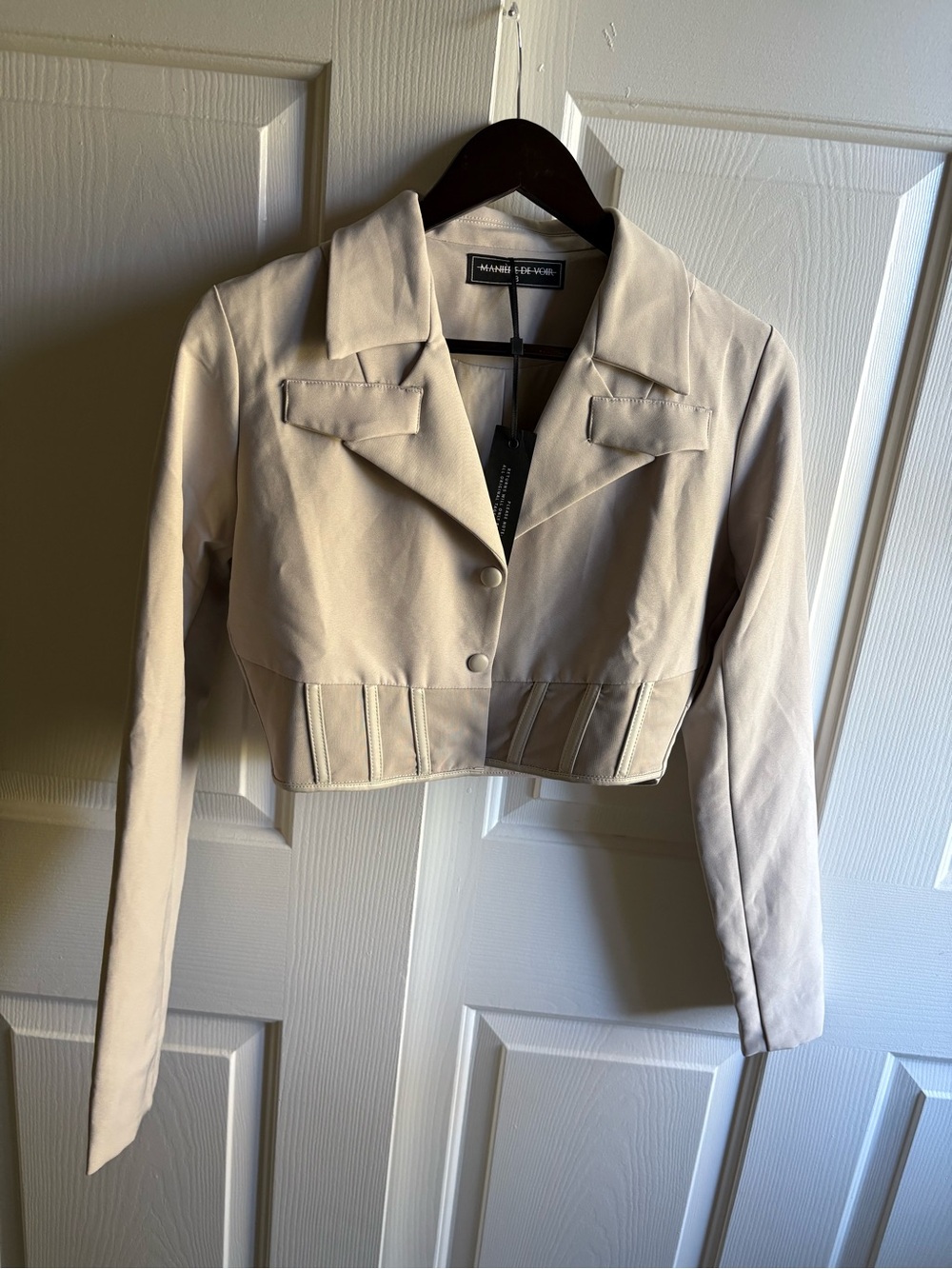 Maniere De Voir Cropped Cream Blazer Jacket